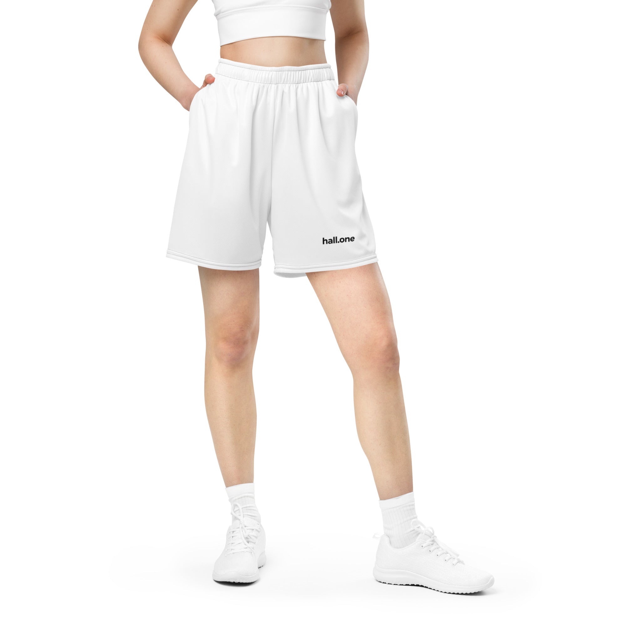 Mesh-Shorts: Leichte Shorts mit Logo - Hall.one