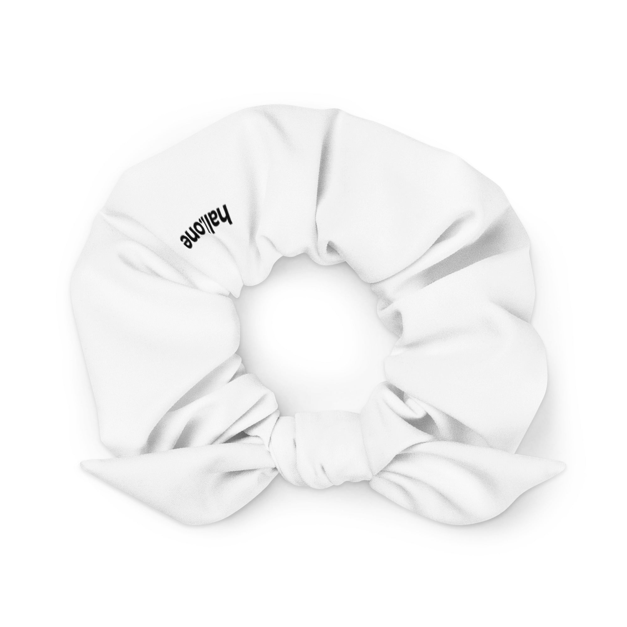 Recycelter Scrunchie: Haarband mit Logo - Hall.one