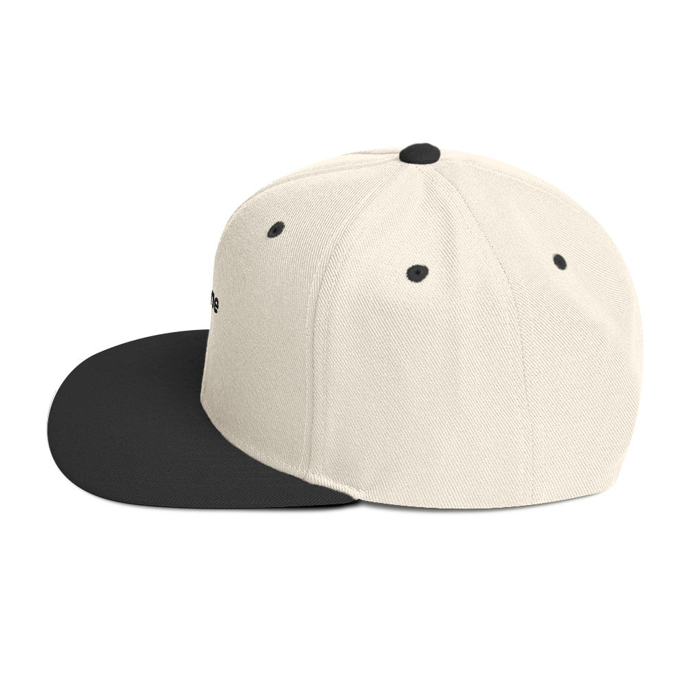 Snapback-Cap: Schildkappe mit Logo - Hall.one